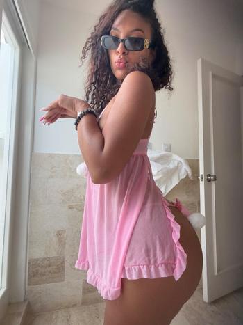 320-389-4092, 22  female escort, Space Coast