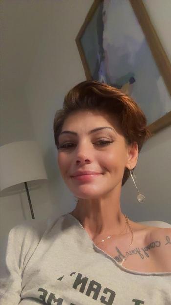 Robbie Scarlett , 38  female escort, Space Coast