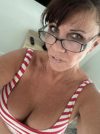 liberty o'love, 46  female escort, Space Coast